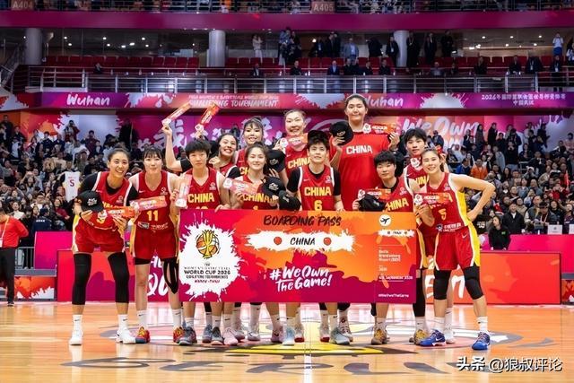 mk体育-女篮险胜捷克引热议！苏群：张子宇与现代篮球脱轨 很难再有李梦了