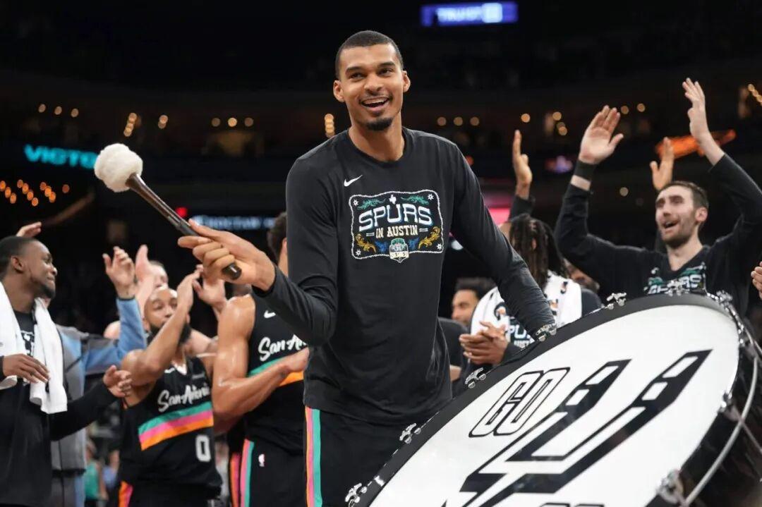 mk体育下载-没有MVP，还有FMVP！季后赛的马刺，能走多远？